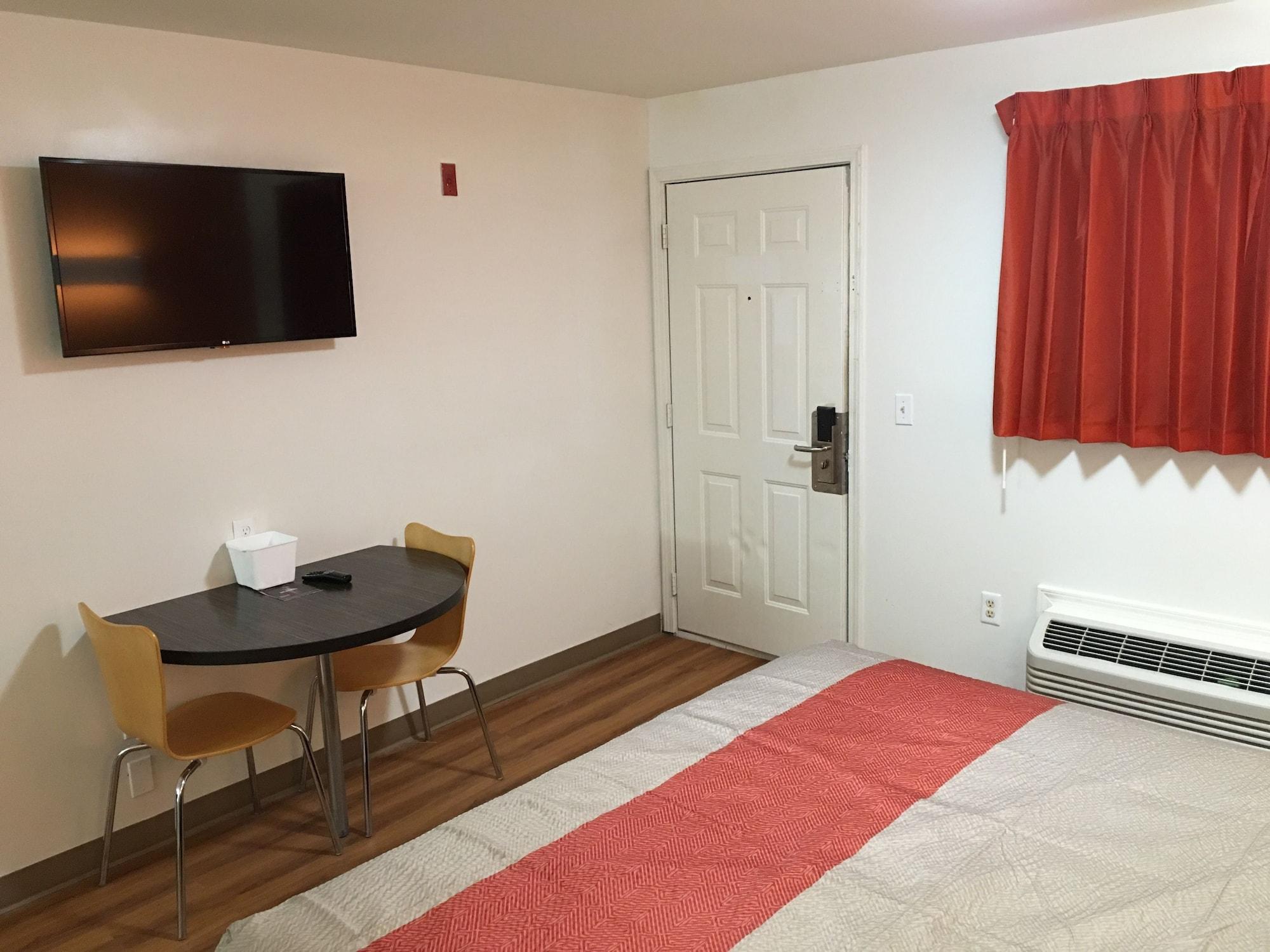 Hotel 6-greenville, Sc Greenville